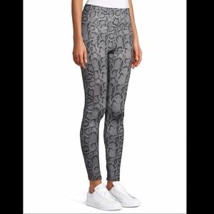 Avia Performance Legging - snake print